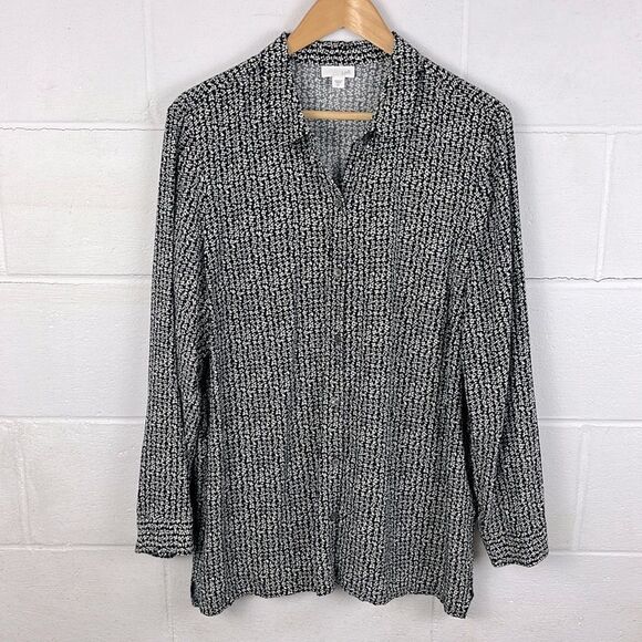 J. Jill Tops - J.Jill patterned button up long sleeve blouse